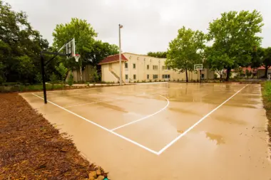 The facilities at River Oaks Treatment Center in Riverview, FL 3